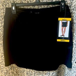 NWT Skort size S by Tranquility-black